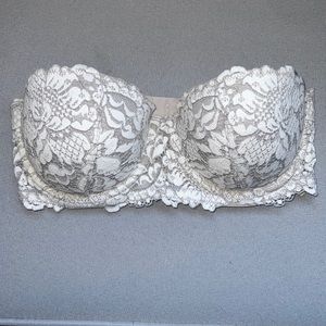 Laces Strapless bra